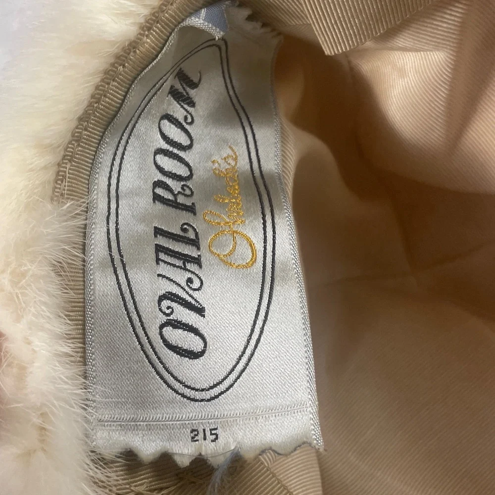 VINTAGE Cream Fur Hat from ORBACH’S OVAL ROOM 50’s -60’s.  Likely Mink.
